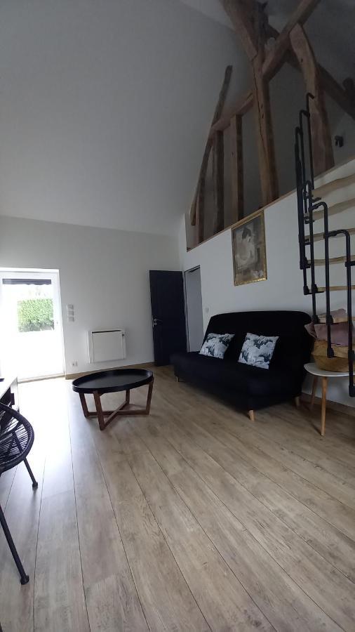 Logement Independant Tour-en-Sologne Bagian luar foto