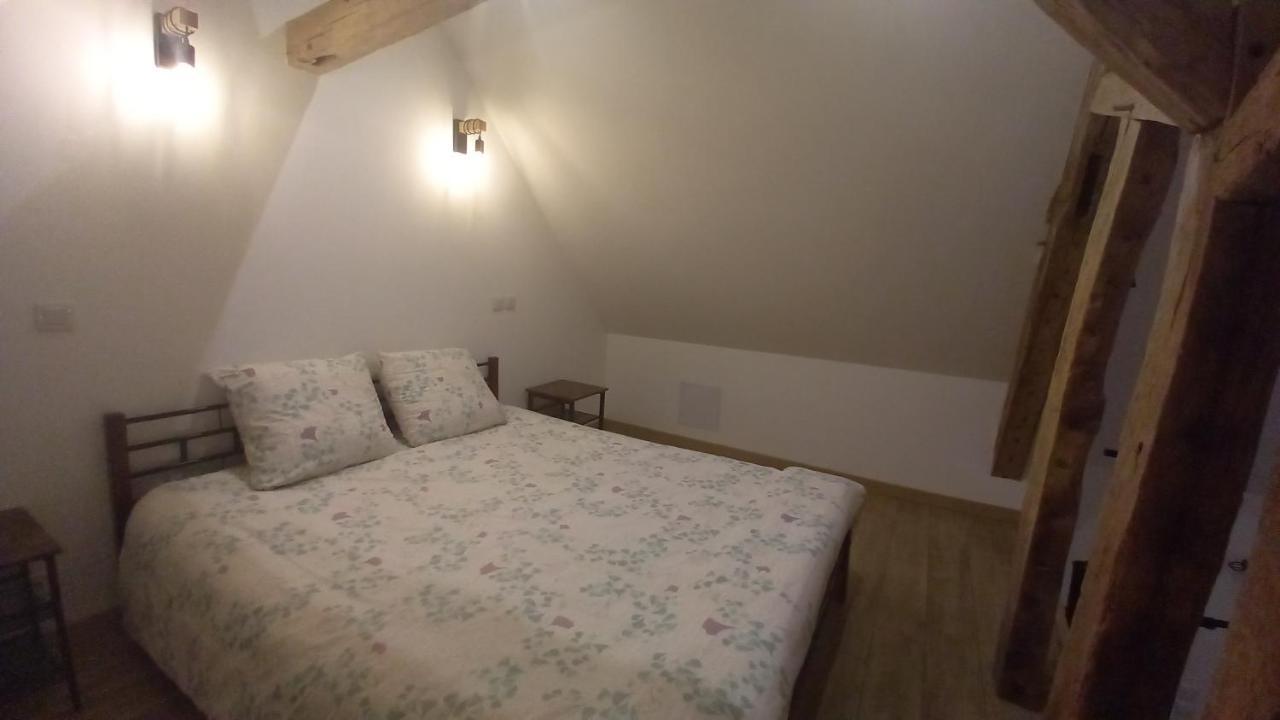 Logement Independant Tour-en-Sologne Bagian luar foto